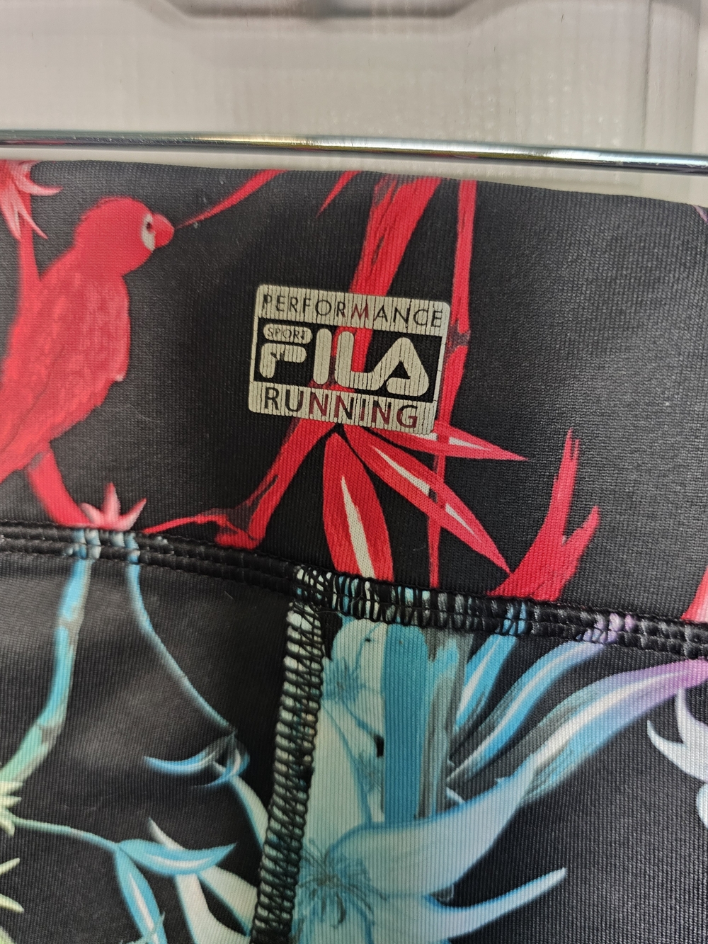 Fila Tropical Print Black Active Bike Yoga Running Shorts Women's Size M - Picture 8 of 9